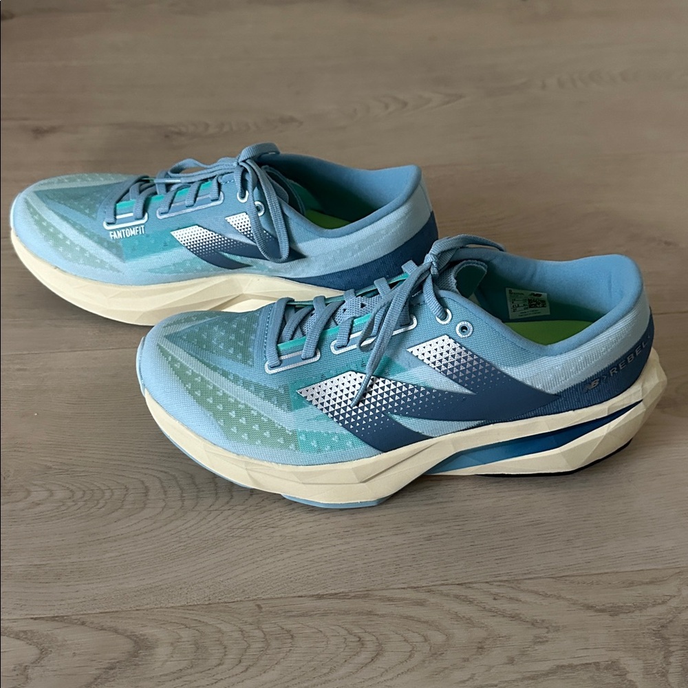 New Balance FuelCell Rebel V4 Women's Quarry Blue 10 D Wide NWOT - Picture 5 of 7